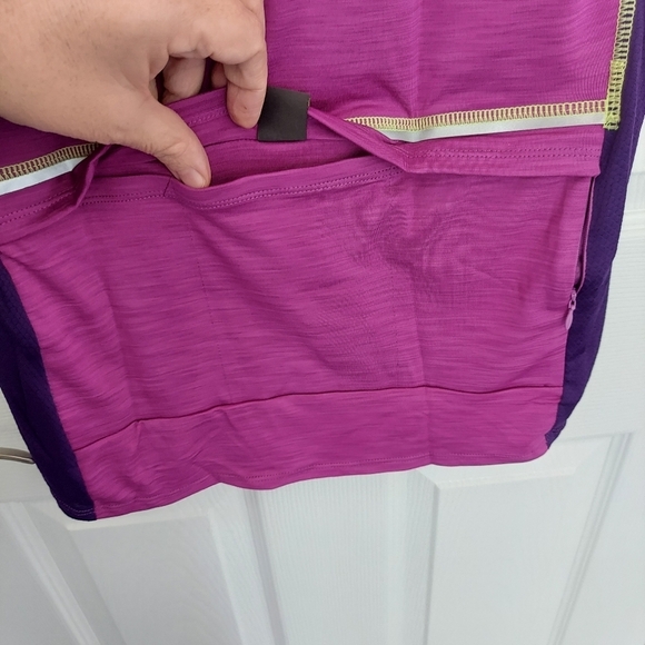 Moxie Cycling Wrap Tee Iris Medium  NWT - Picture 6 of 8